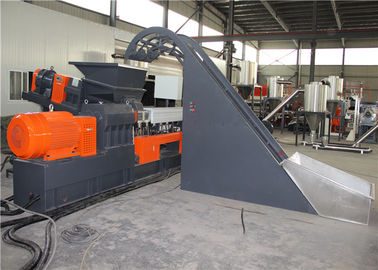 ประเทศจีน PLC Control System เครื่องอัดรีดแบบ Two Stage เครื่องทำเม็ดพลาสติก PVC โรงงาน