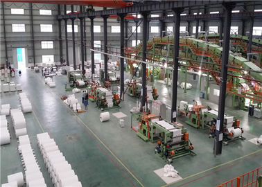 ประเทศจีน 800-1000kg / H ความจุกระดาษหินการผลิต Machiner Extrusion Line แรงบิด 500 รอบต่อนาที โรงงาน
